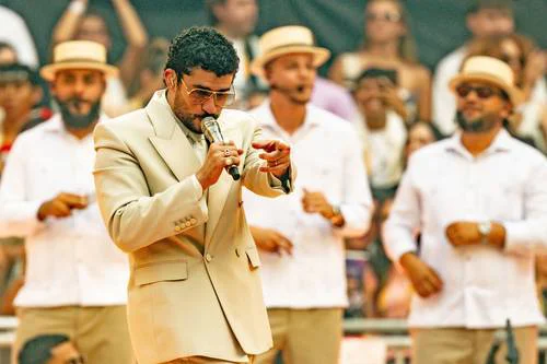 Estudio califica a Bad Bunny como 'embajador imperfecto' del español por su impacto global
