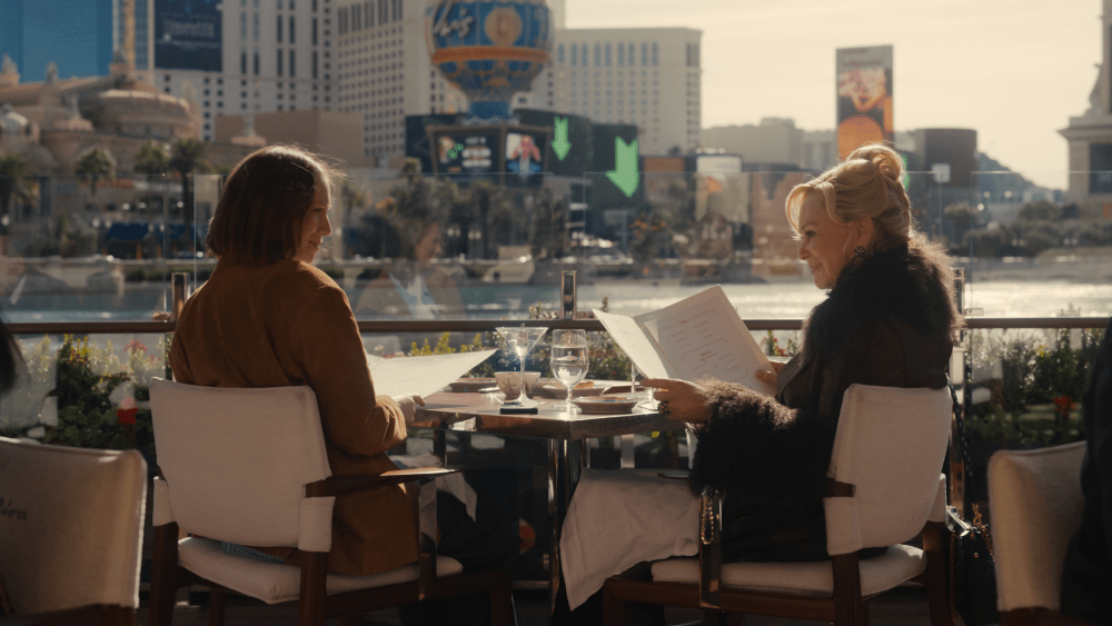 'Hacks' concluye en HBO Max con giro sobre la enfermedad de Deborah y reconciliación con Ava