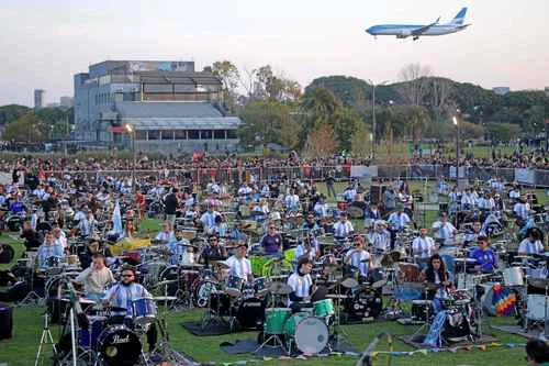 Realizan encuentro de bateristas en Buenos Aires organizado por el gobierno local