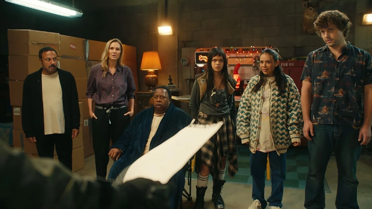 Termina el rodaje de la comedia oscura 'Stockholm Squad' protagonizada por Janel Parrish