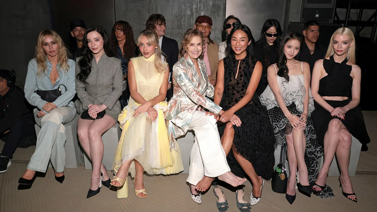 Dior presenta colección Cruise 2027 en LACMA con presencia de celebridades de Hollywood