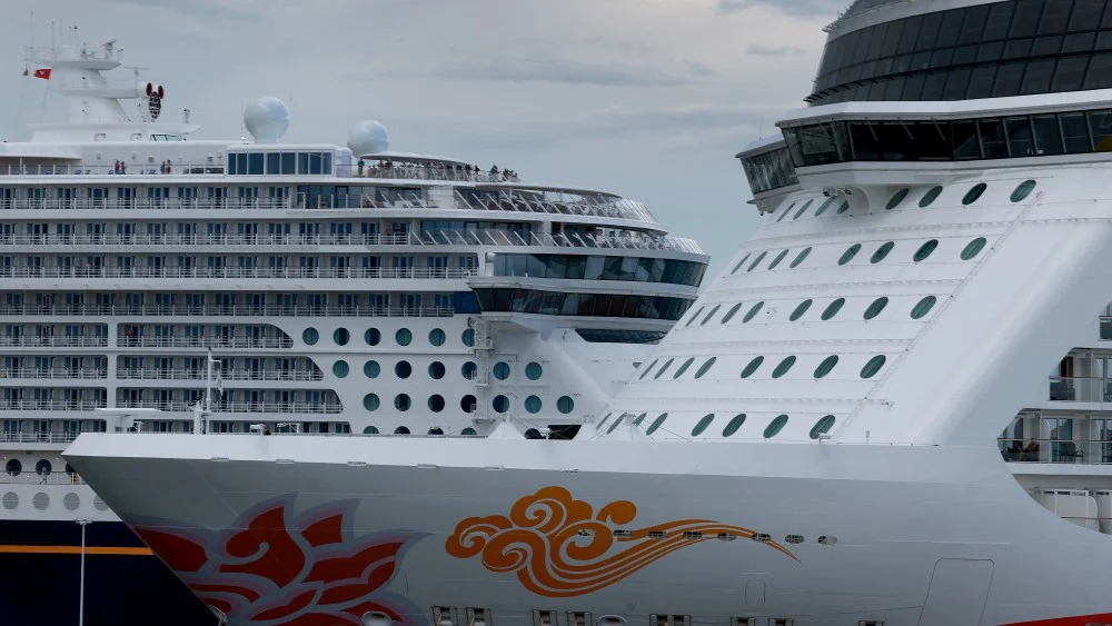 Arrestan a tripulantes de crucero Disney en San Diego por posesión de pornografía infantil