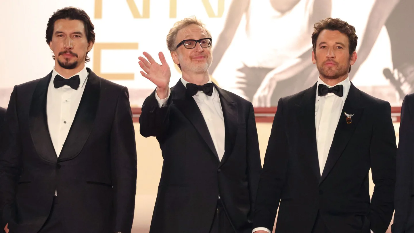 'Paper Tiger' de James Gray recibe ovación de seis minutos en su estreno en Cannes