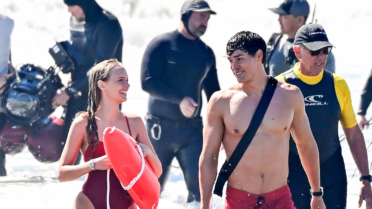 Stephen Amell presenta primer adelanto del reboot de 'Baywatch' para Fox