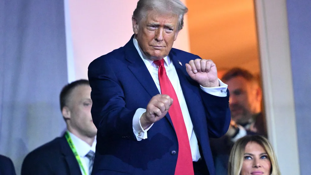 Donald Trump revela que Melania 'odia' cuando baila 'YMCA' en sus eventos