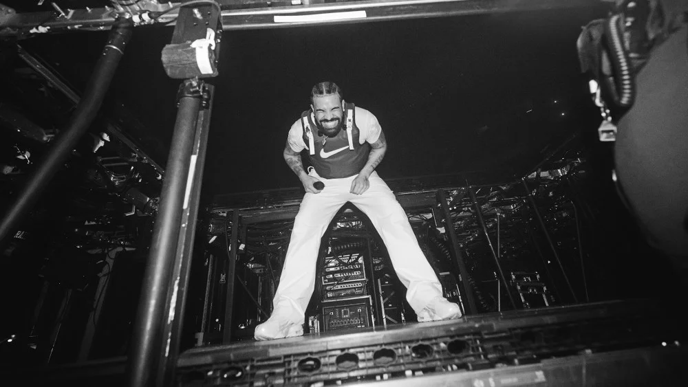 Drake rompe tres récords de streaming tras lanzar tres álbumes sorpresa