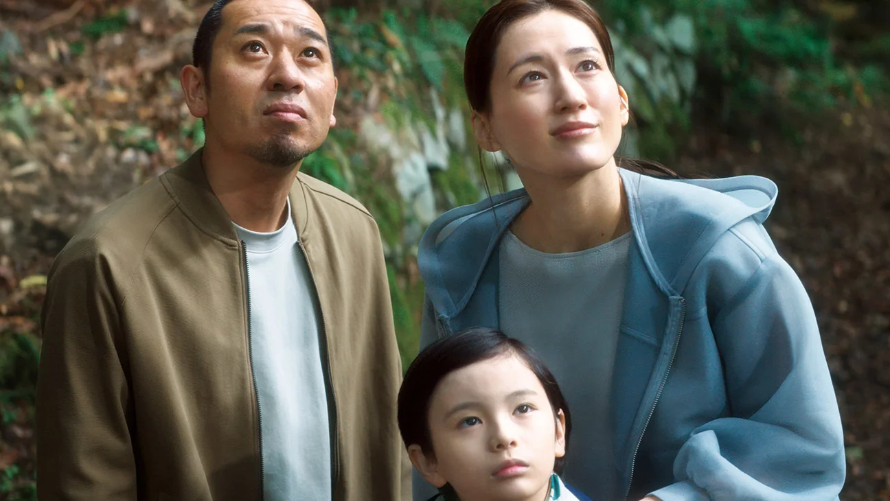 La película 'Sheep in the Box' de Hirokazu Kore-eda recibe ovación de pie en su estreno en Cannes