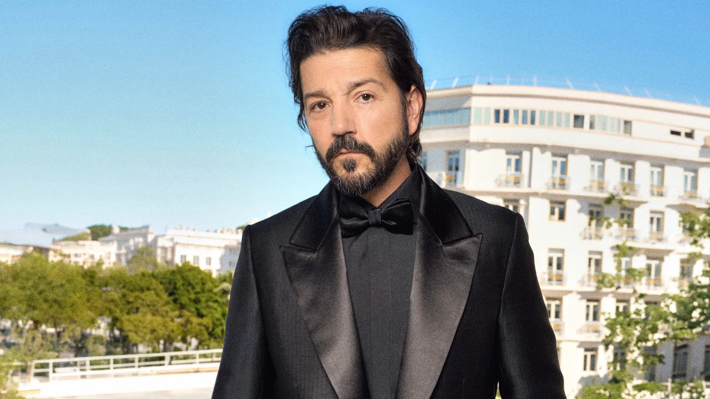 Diego Luna presenta 'Ashes' en Cannes y renueva su vínculo con Zegna