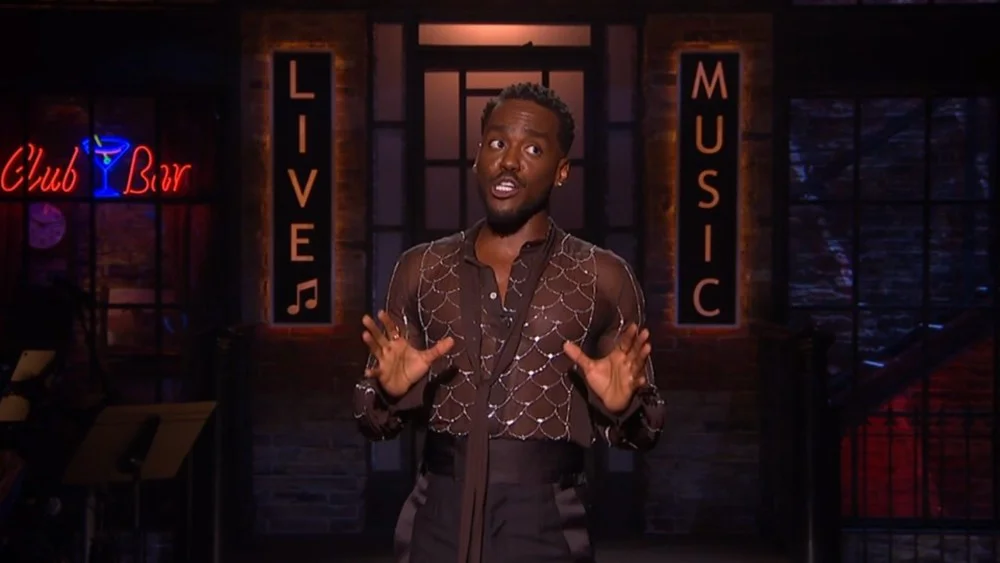 Ncuti Gatwa bromea sobre baja audiencia de 'Doctor Who' en finale de 'SNL U.K.'