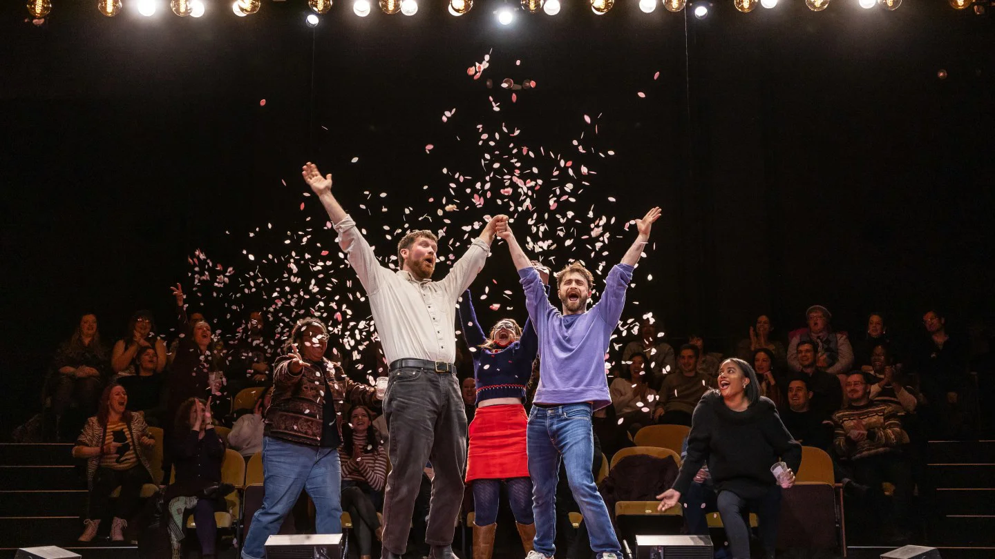 'Every Brilliant Thing' rompe récord de taquilla con Daniel Radcliffe; temporada 2025-2026 en Broadway sube 1% en ingresos