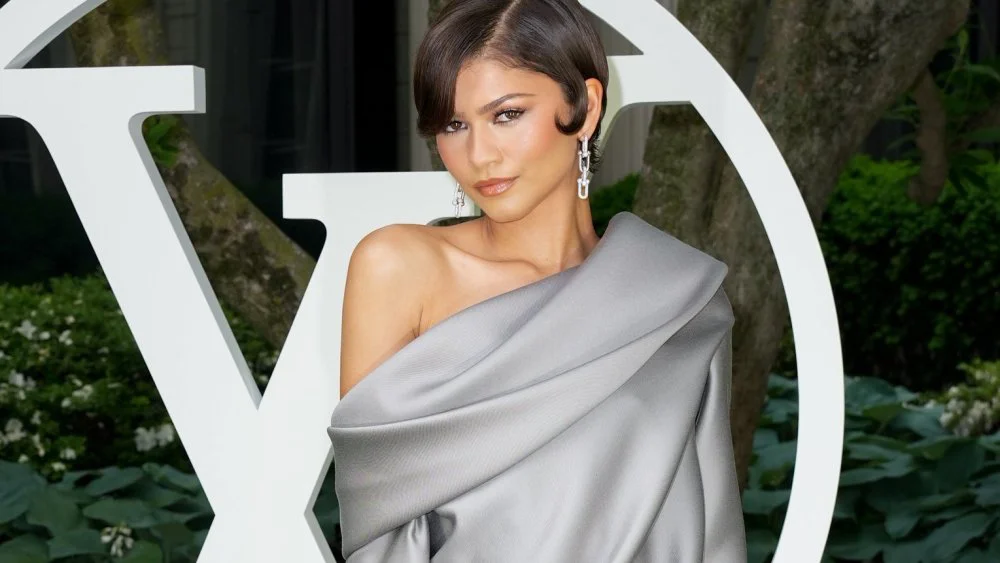 Zendaya revela detalles de su relación con Tom Holland y confiesa celos de colegas por elogios de Nolan