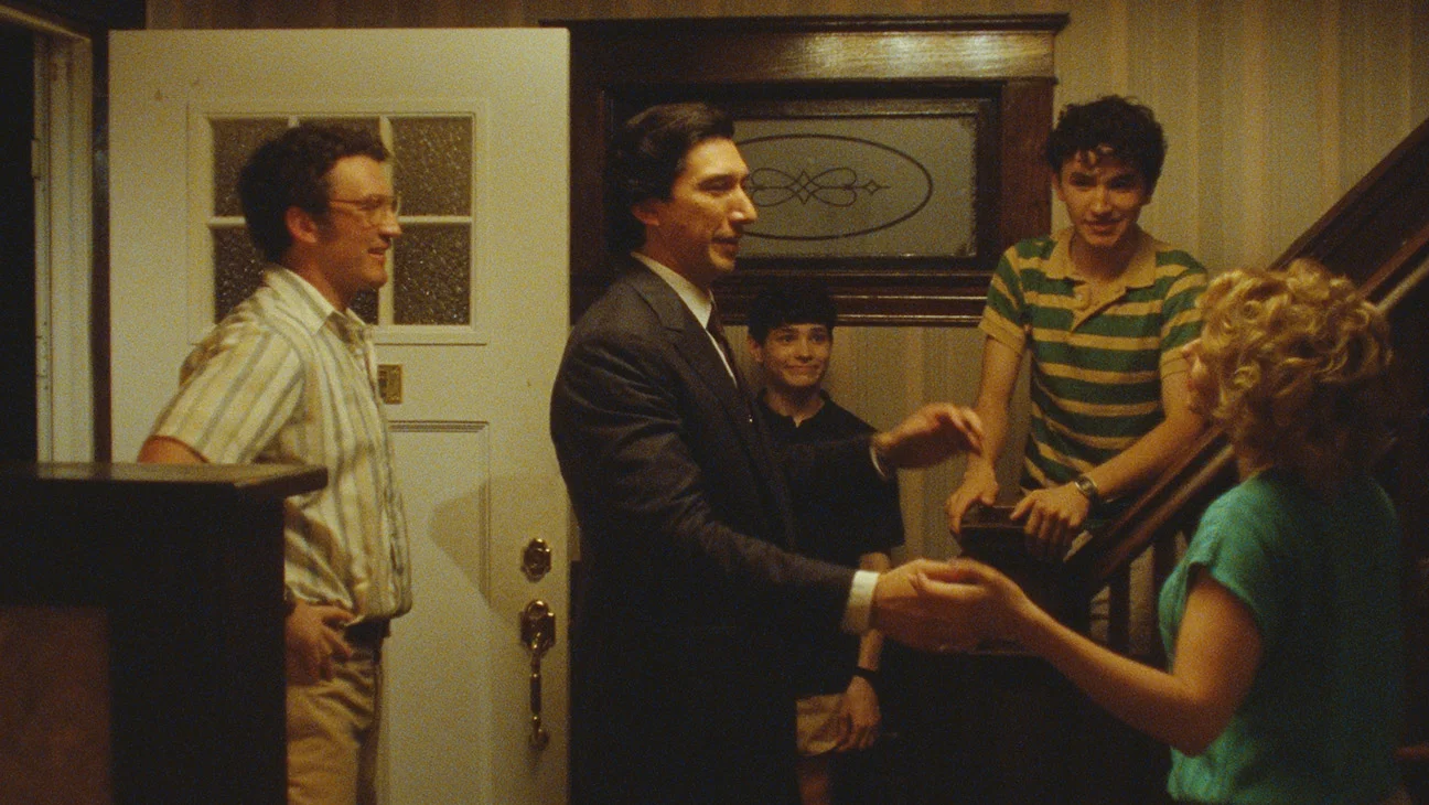 'Paper Tiger' de James Gray se estrena en Cannes en competencia con Adam Driver y Scarlett Johansson