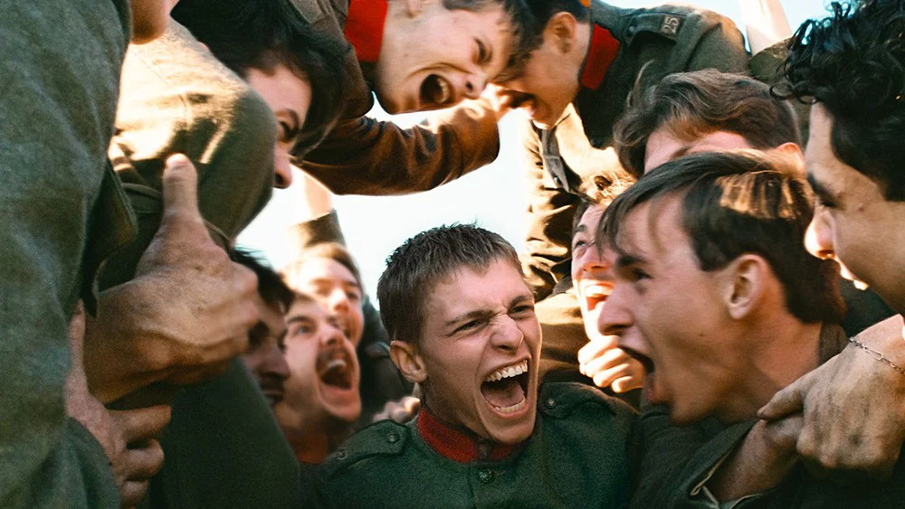 'Coward', la nueva película de Lukas Dhont sobre amor queer en la Primera Guerra Mundial, compite en Cannes