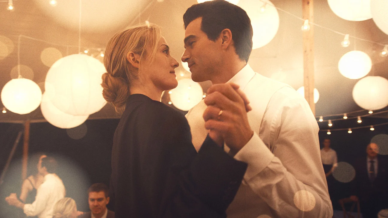 Elenco de 'Love Story' recibirá el Ensemble Tribute en los Gotham TV Awards