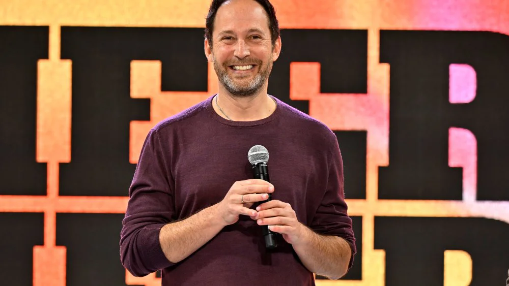 David Hatkoff deja la dirección ejecutiva de NewFest tras siete años