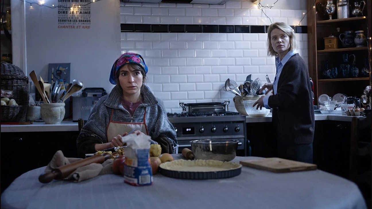 Radu Jude presenta su primer largometraje en francés en Cannes con 'Diary of a Chambermaid'