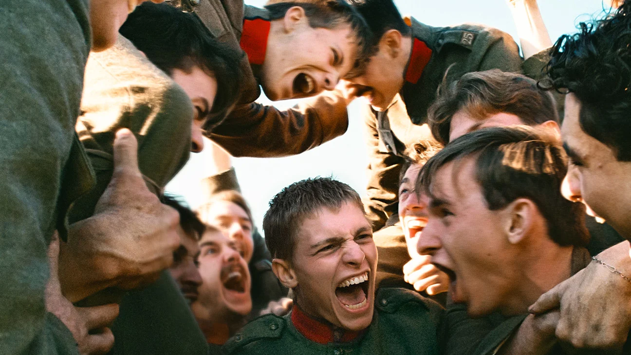 Crítica negativa en Cannes para 'Coward' de Lukas Dhont