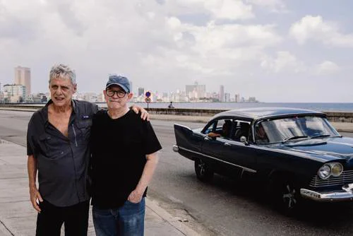 Silvio Rodríguez anuncia nueva versión de 'Sueño con serpientes' con Chico Buarque