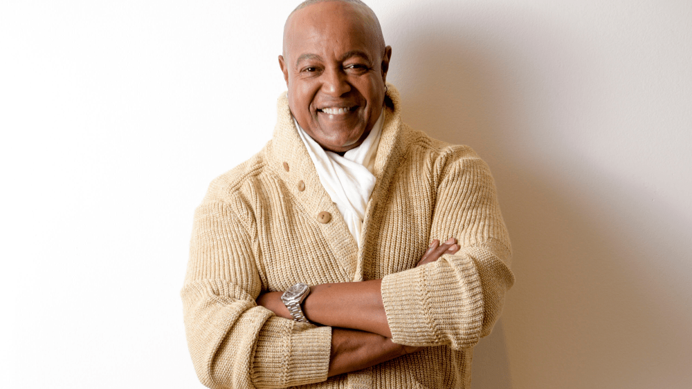Peabo Bryson sufre un derrame cerebral y recibe tratamiento médico