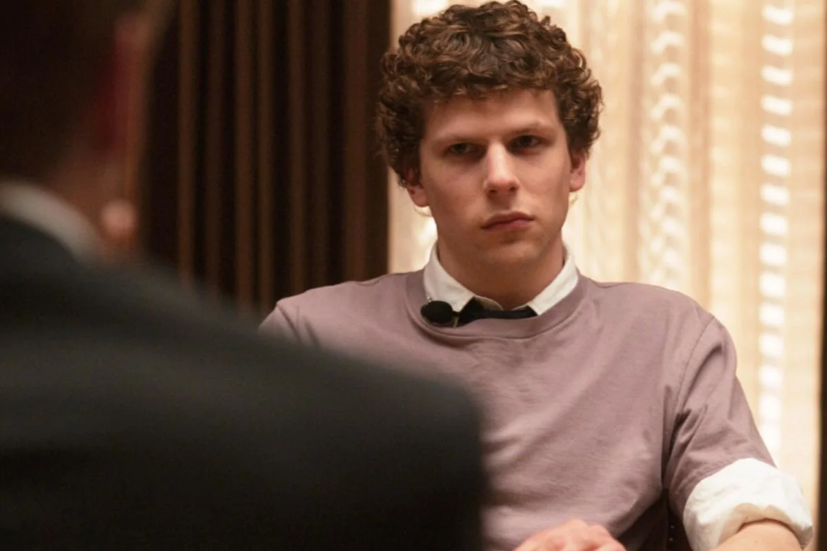 Jeremy Strong reemplaza a Jesse Eisenberg como Mark Zuckerberg en la secuela 'The Social Reckoning'