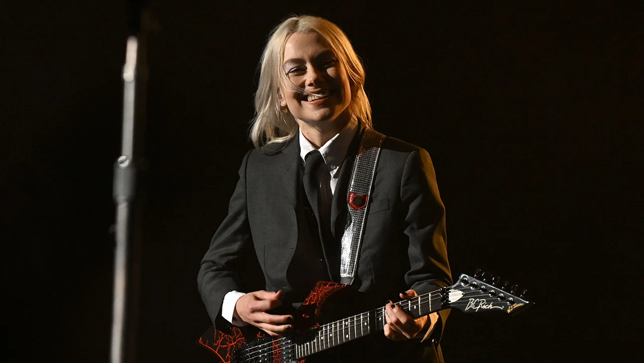 Phoebe Bridgers anuncia gira mundial sin celulares tras concierto en Madison Square Garden