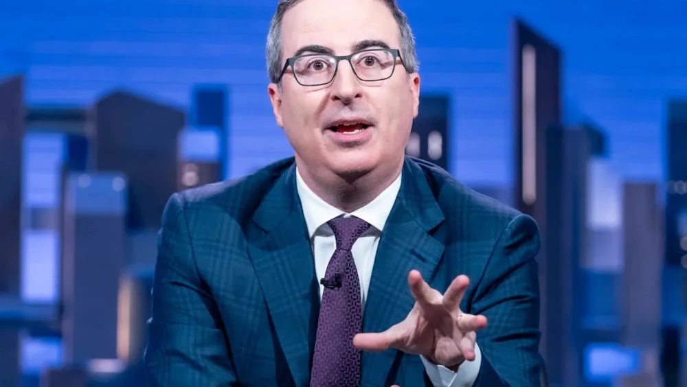 John Oliver critica el concierto Freedom 250 de Trump tras la retirada de varios artistas