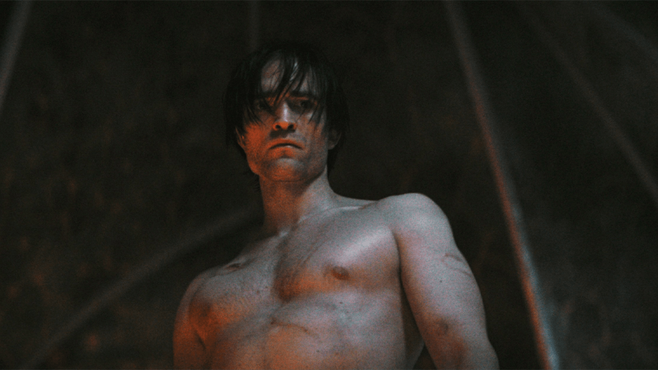 Robert Pattinson revela entrenamiento intenso para 'The Batman' tras críticas a su físico