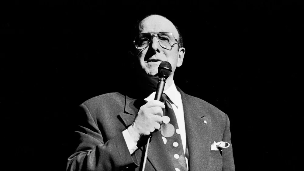 Fallece Clive Davis, legendario productor musical, a los 94 años en Manhattan