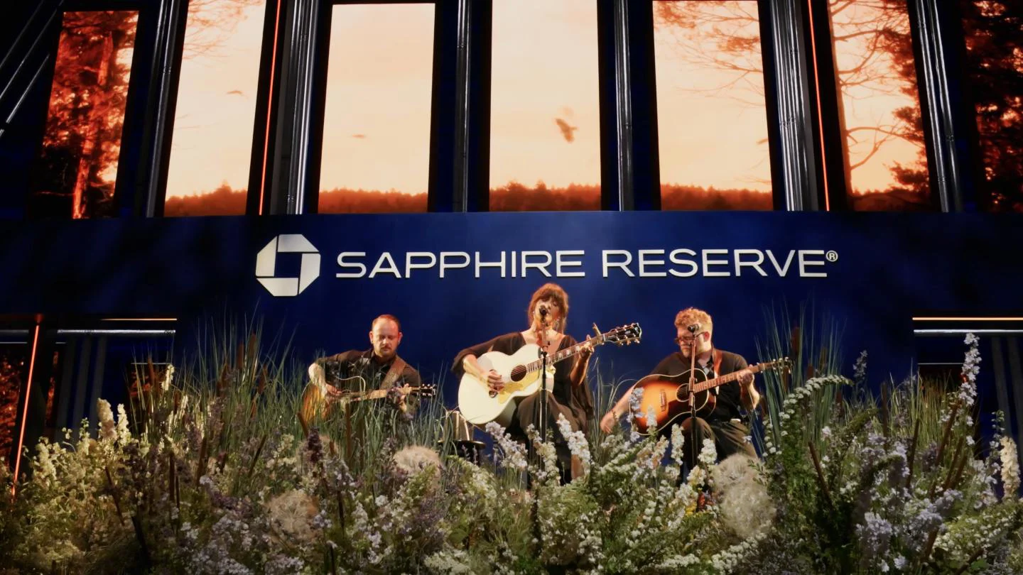 Ella Langley ofrece actuación íntima en el Grand Ole Opry para miembros de Chase Sapphire Reserve