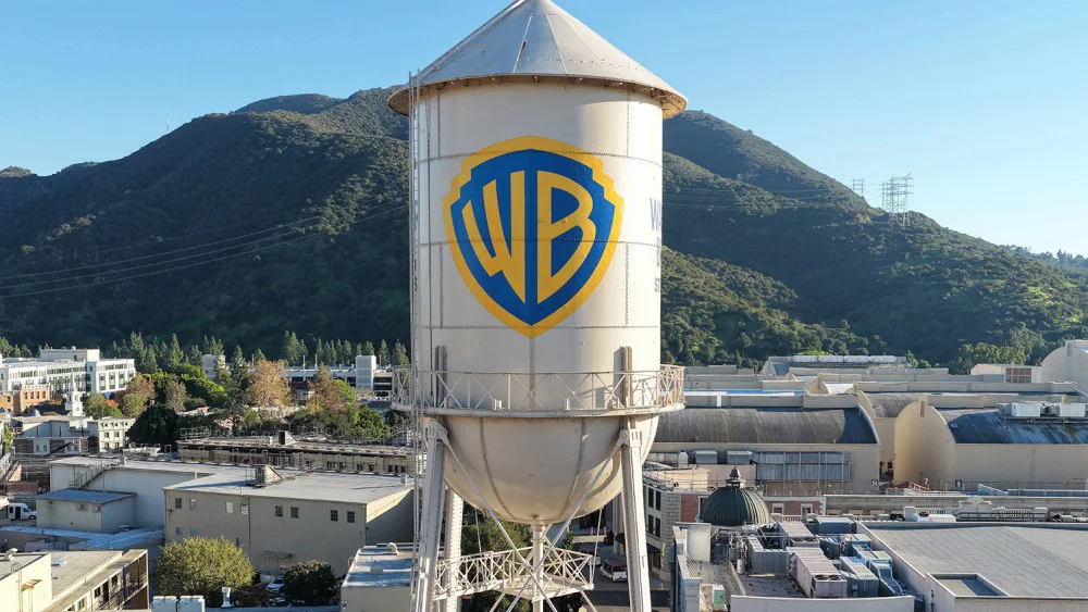 Senadores demócratas y autoridades de Los Ángeles cuestionan fusión Paramount-Warner por inversión extranjera y riesgo laboral