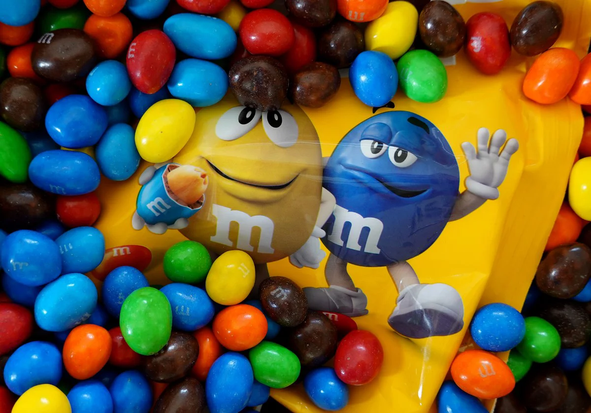Dos colores de M&M's desaparecerán de los nuevos paquetes de dulces
