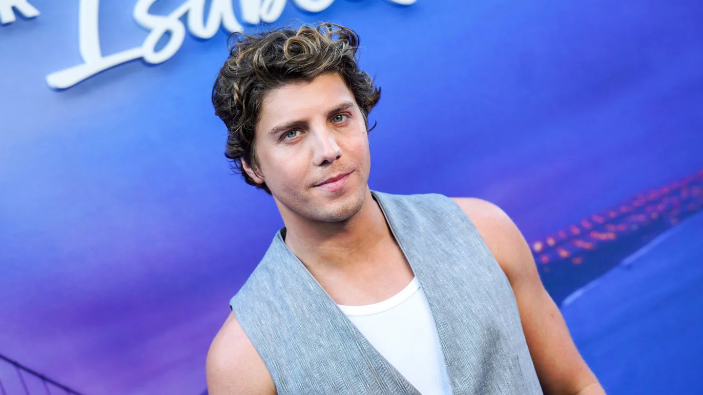 Lukas Gage adelanta detalles del reboot oscuro y aterrador de 'Prison Break' para Hulu
