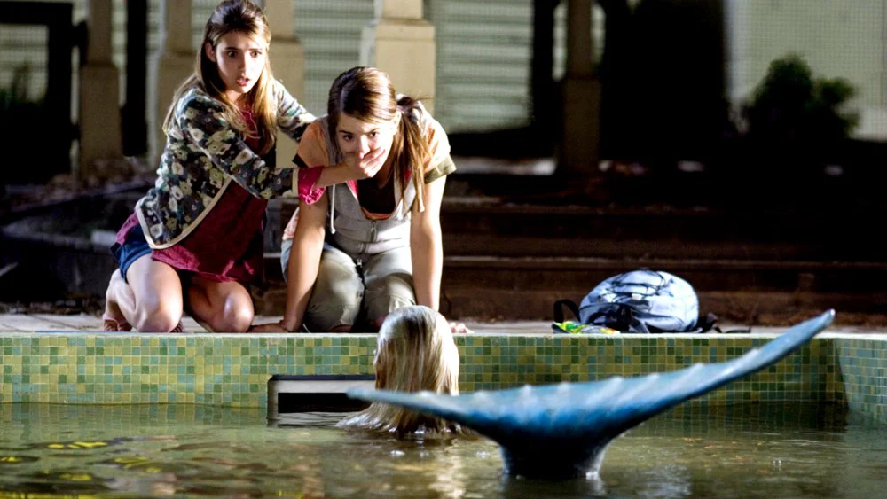 Disney+ y Disney Channel ordenan piloto de serie basada en 'Aquamarine' con Emma Roberts