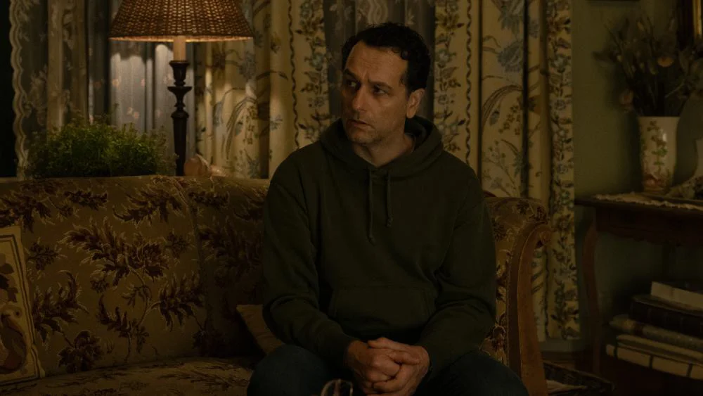 Revelan pacto demoníaco y linaje oculto en el final de la primera temporada de 'Widow's Bay'