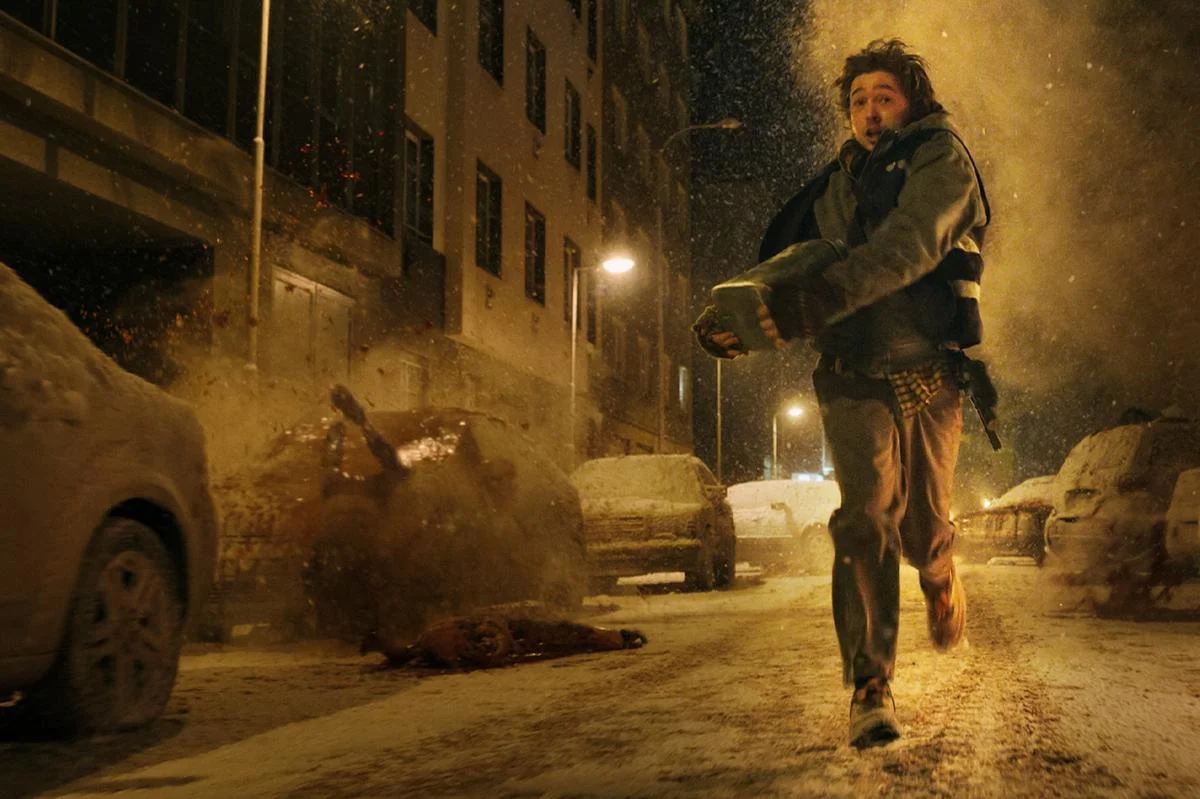 Zach Cregger presenta el tráiler del reboot de Resident Evil