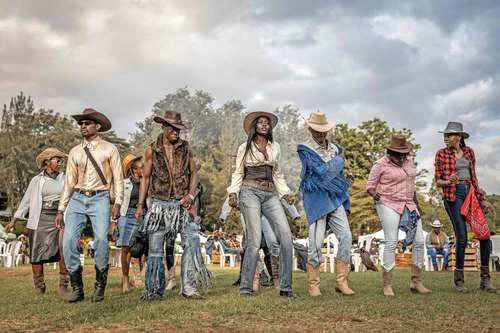 Celebran el Día Internacional del Vaquero en el hipódromo de Ngong