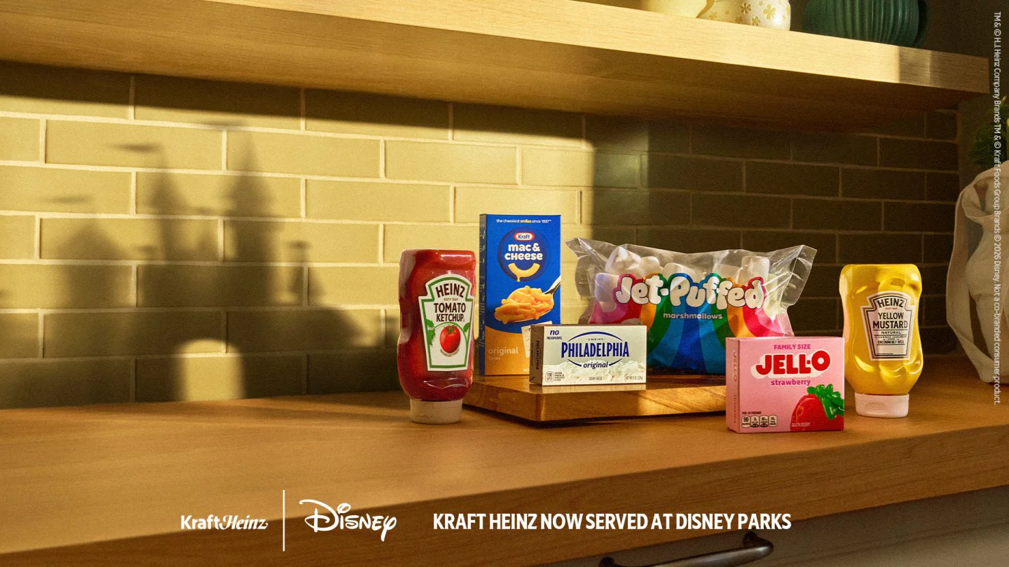 Disney y Kraft Heinz firman histórica alianza de marca en medios y parques
