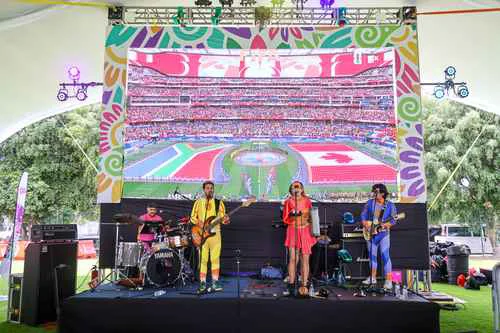 Los Cotopla Boyz estrenan disco 'Gua No Joda' con cumbia milenial y humor digital
