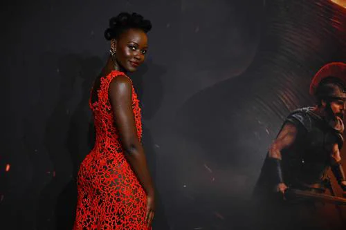 Lupita Nyong'o interpreta a Helena de Troya en 'La Odisea' de Christopher Nolan