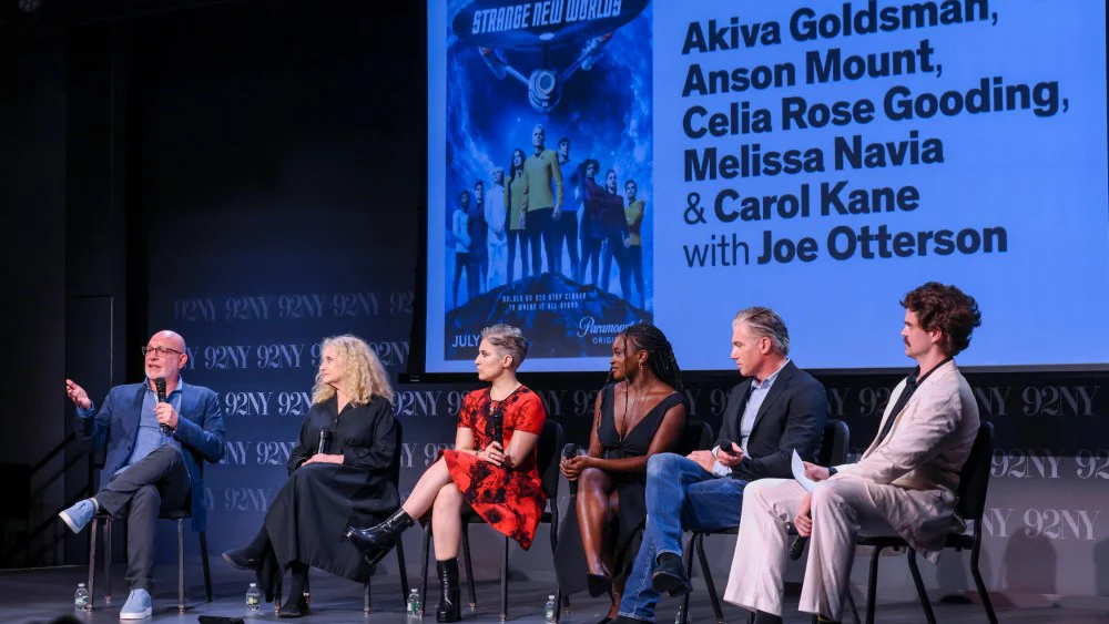 El equipo de 'Star Trek: Strange New Worlds' revela episodios de géneros variados y un capítulo de marionetas para la temporada 4