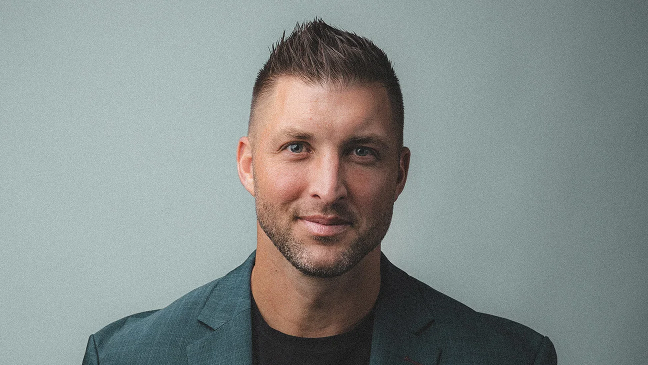 Tim Tebow lanza plataforma de microdramas con enfoque en fe y familia