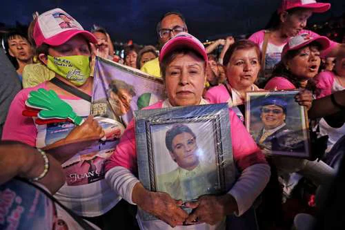 Cuba organiza concurso 'Serenata a México' en homenaje a Juan Gabriel