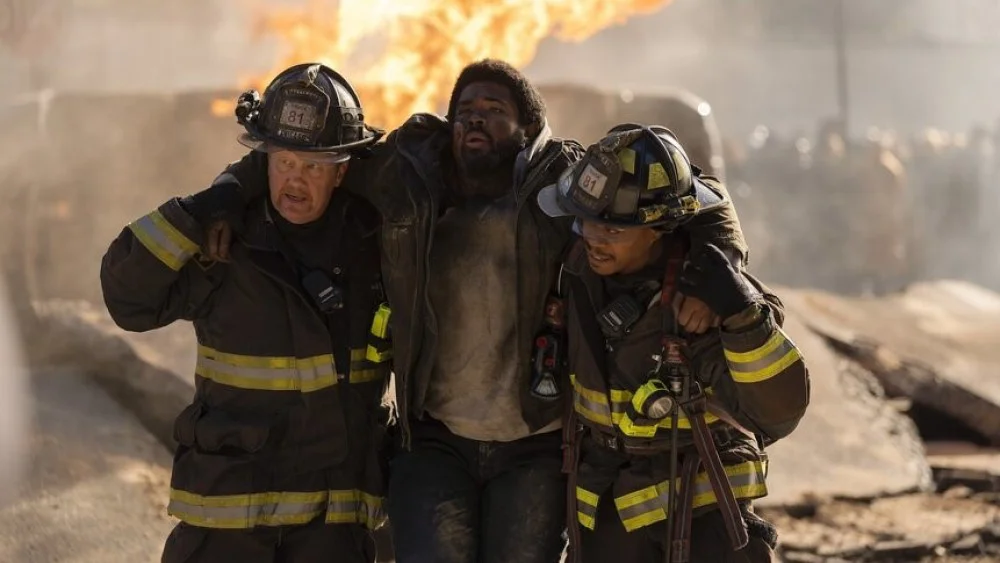 Asistentes de producción de 'Chicago Fire' y 'Chicago Med' ratifican su primer contrato sindical
