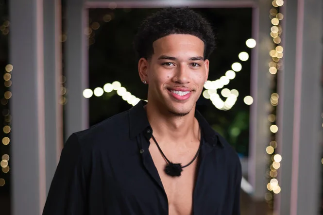 Corbin califica de 'humillante' su eliminación de 'Love Island USA' y aborda tensión con Sincere