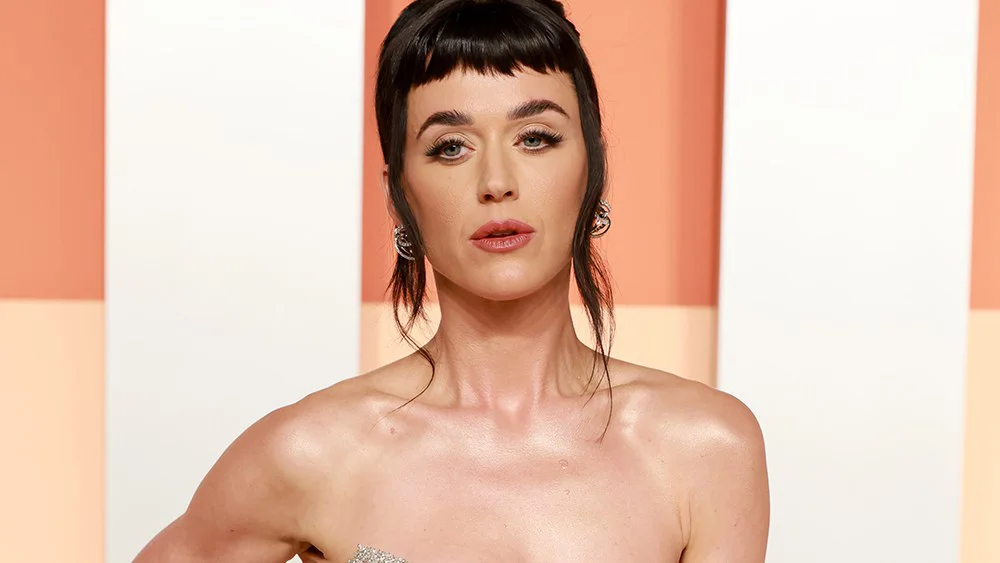 Katy Perry denuncia a la Casa Blanca por usar 'Firework' en video de ataques militares