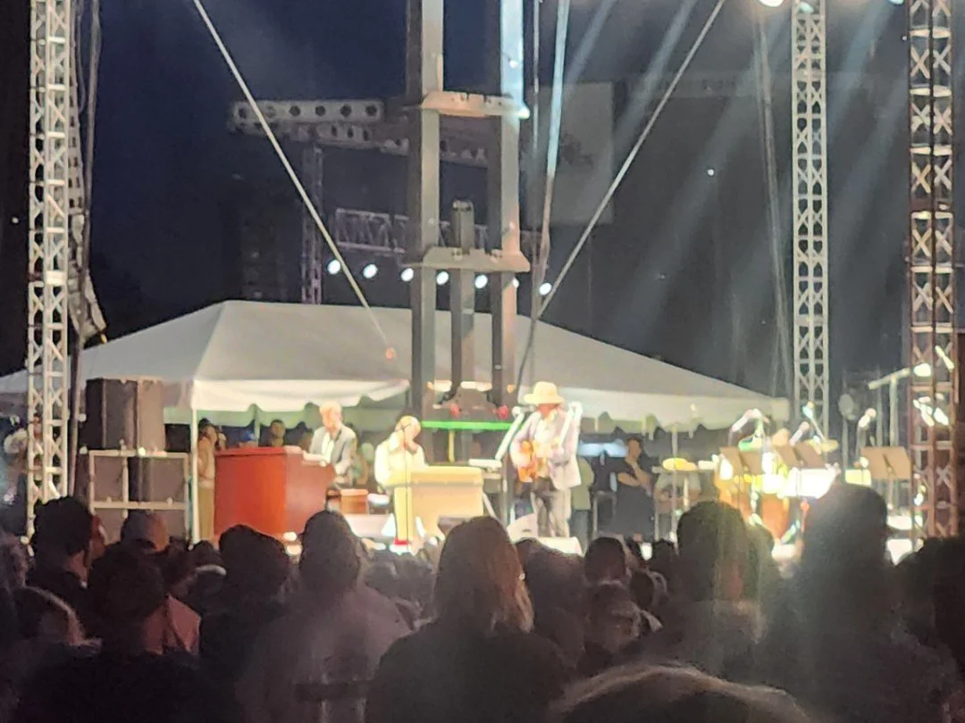 Justin Vernon revive el festival Eaux Claires en Wisconsin con enfoque en música, literatura y arte