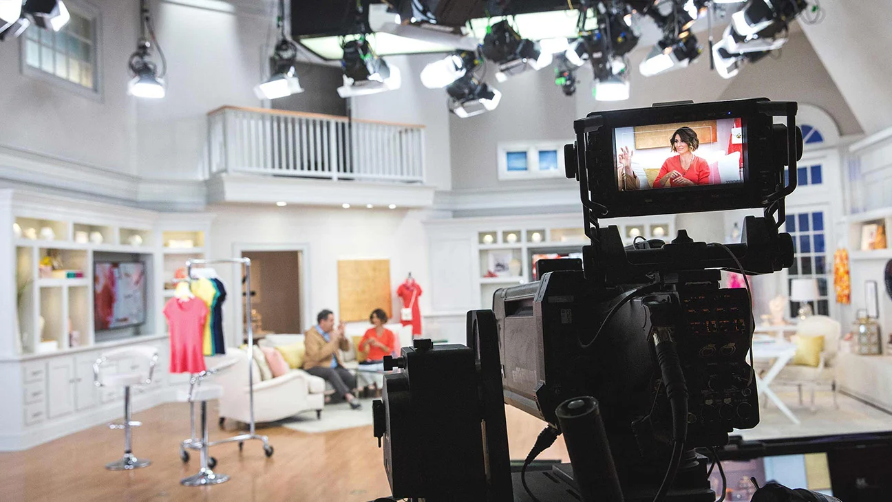 Presentadores de QVC votan a favor de sindicalizarse con SAG-AFTRA