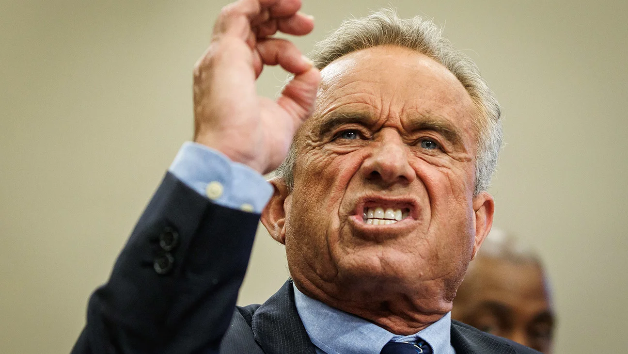RFK Jr. lanza 'The Real Food Show' en YouTube con recetas económicas