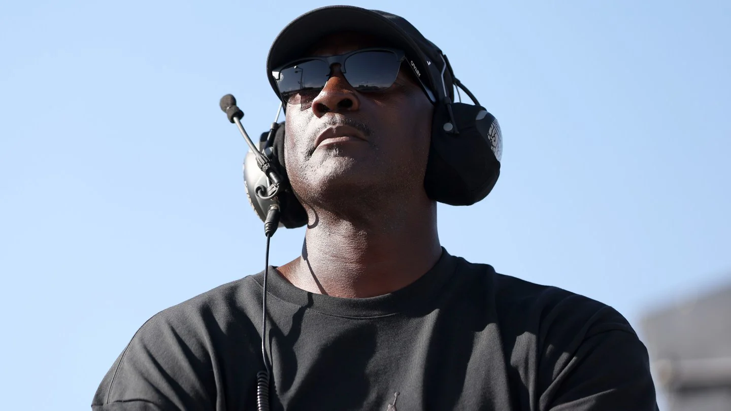 Upper Deck relanza campaña 'Trade Jordan' tras nombrar a Michael Jordan como 'Legacy Partner'