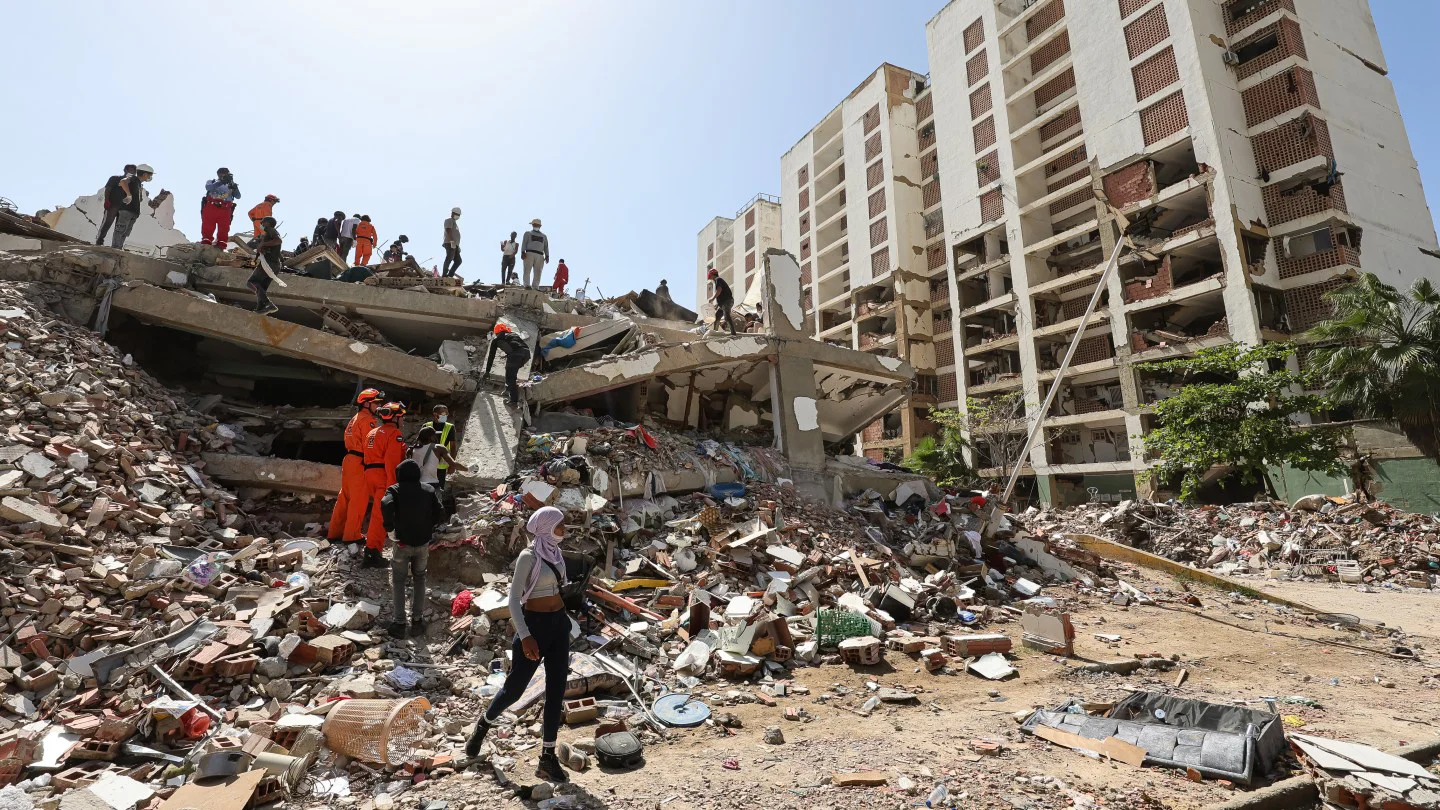 La organización CORE de Sean Penn lanza campaña de 5 millones de dólares para recuperación por terremoto en Venezuela